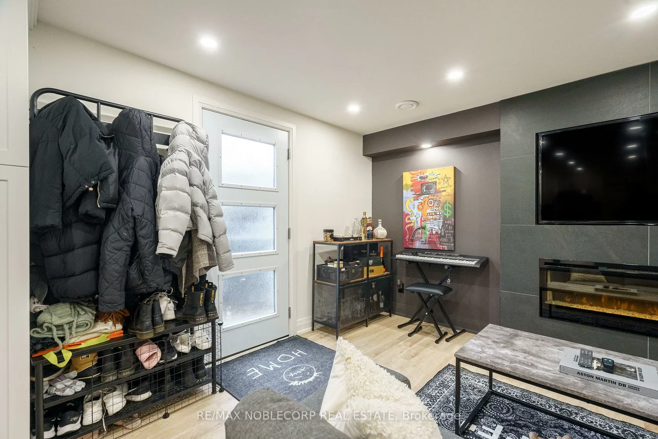 115, William Roe, Central Newmarket, Newmarket
