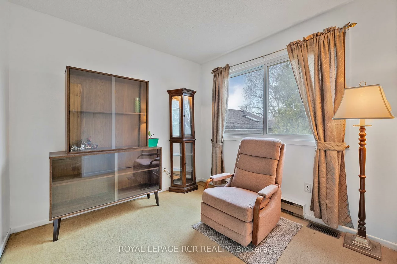 856, Magnolia, Huron Heights-Leslie Valley, Newmarket