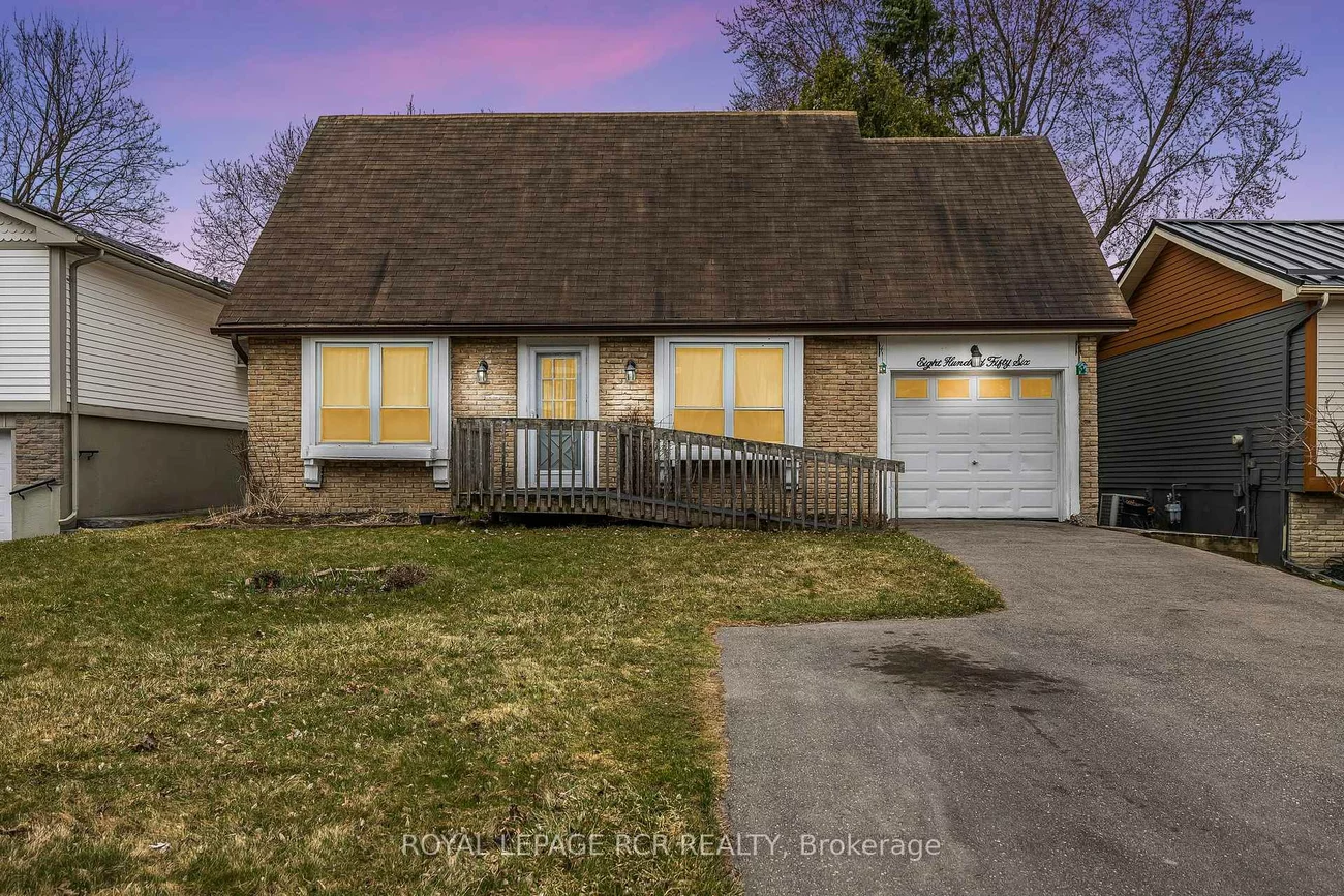 856, Magnolia, Huron Heights-Leslie Valley, Newmarket