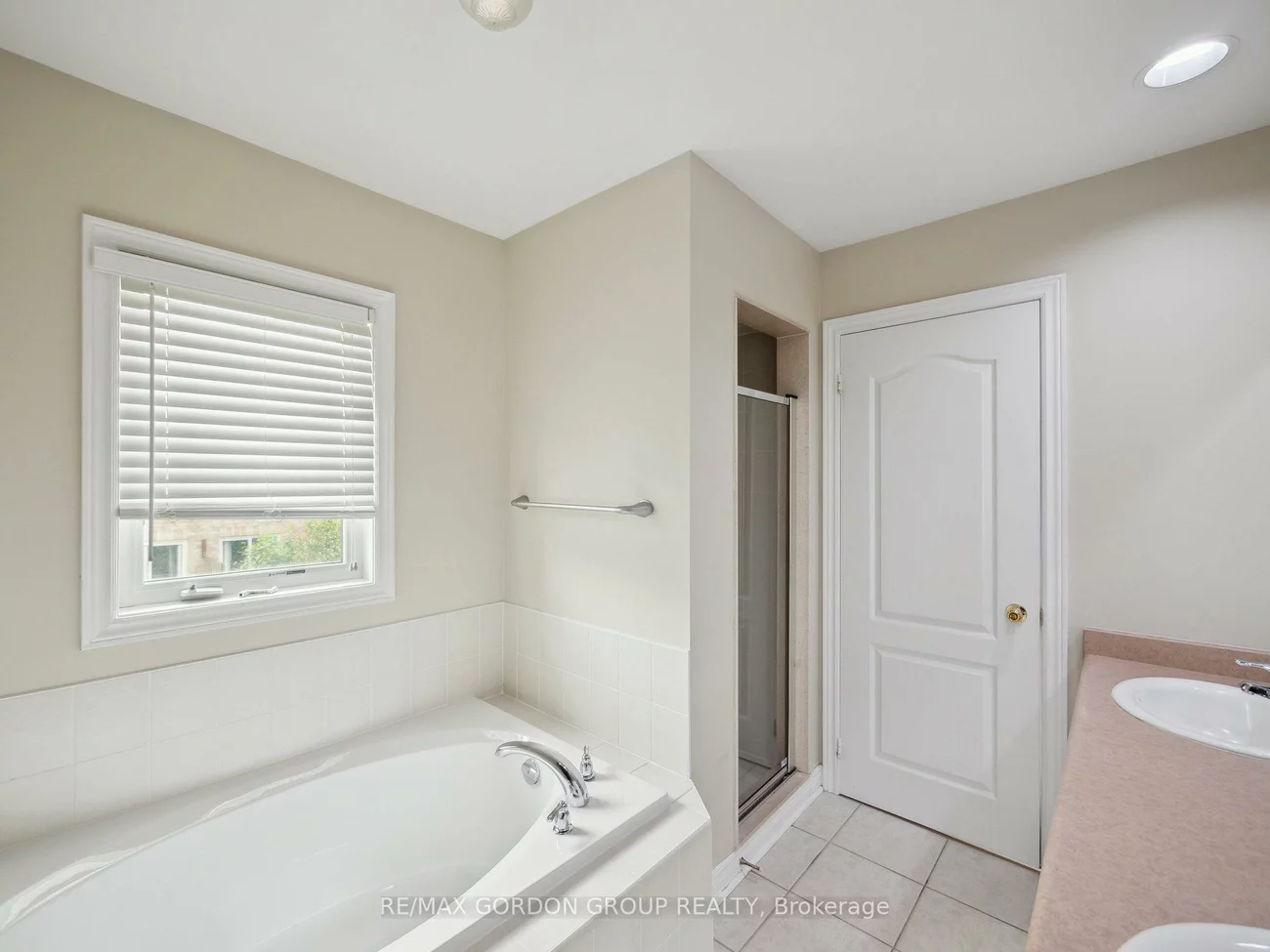 62, Macedonia, Summerhill Estates, Newmarket
