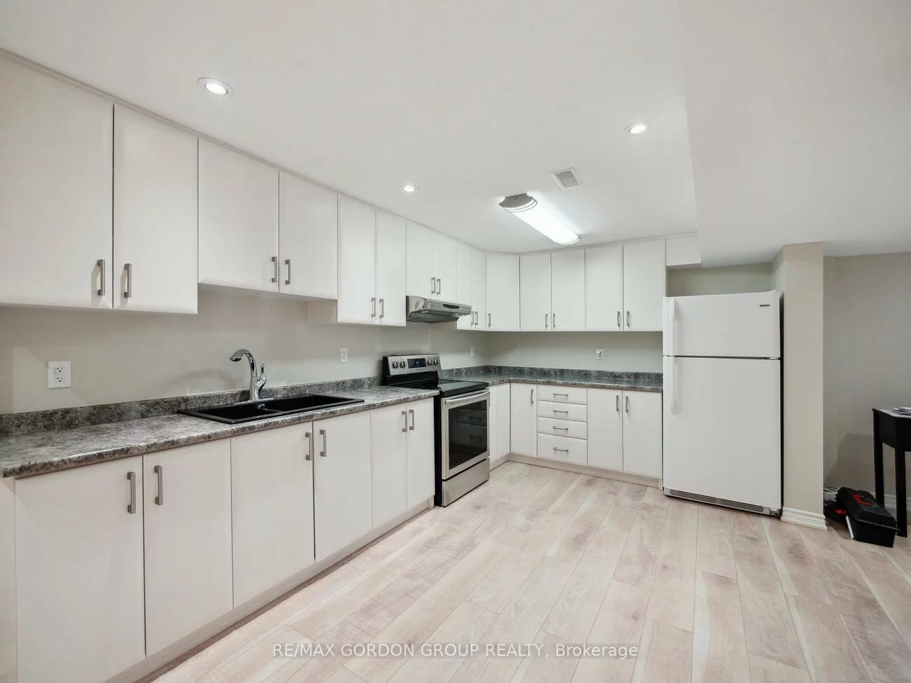 62, Macedonia, Summerhill Estates, Newmarket