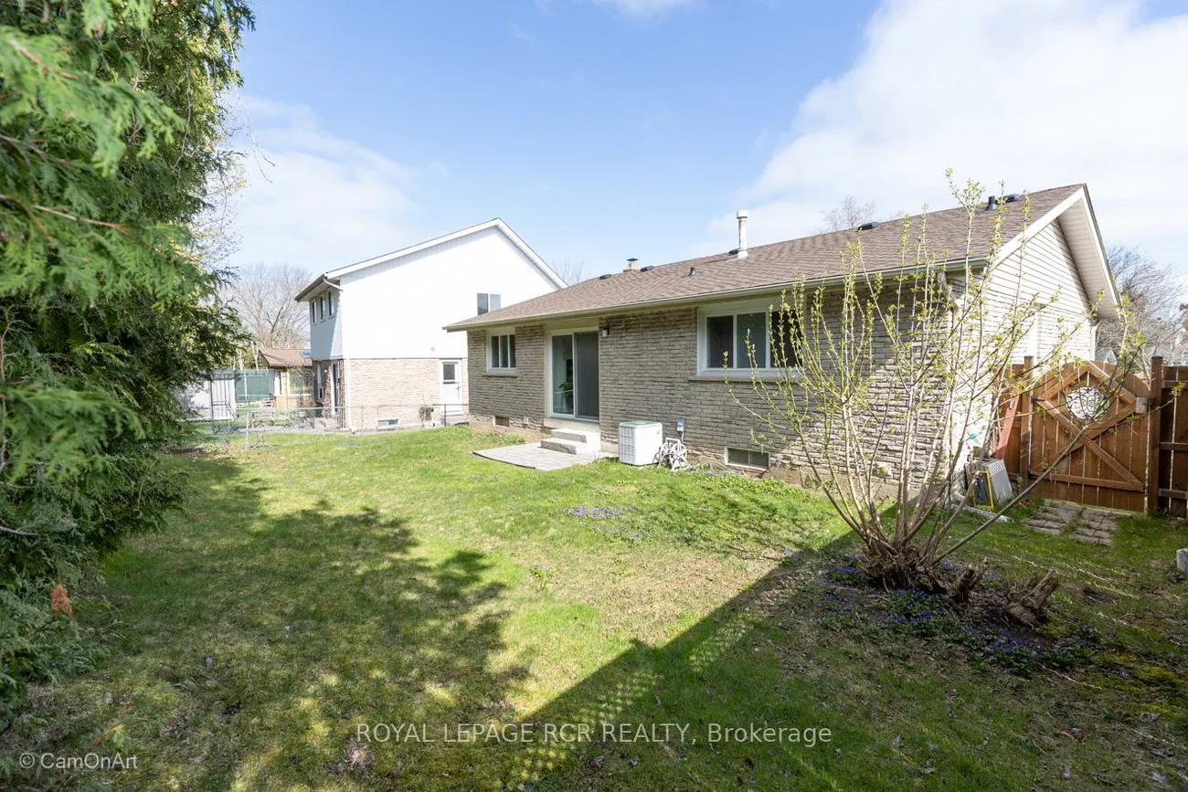 120, Rutledge, Huron Heights-Leslie Valley, Newmarket