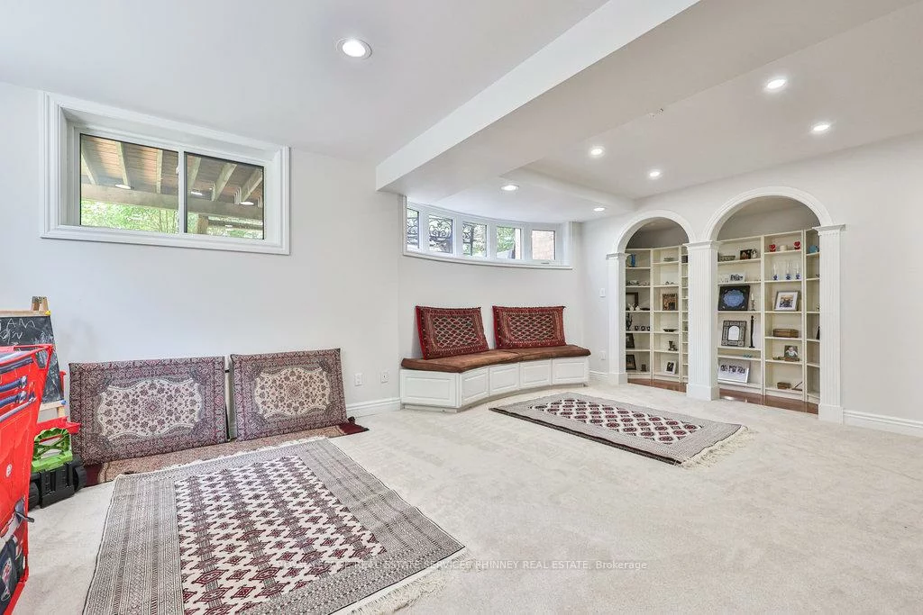 712, Foxcroft, Stonehaven-Wyndham, Newmarket