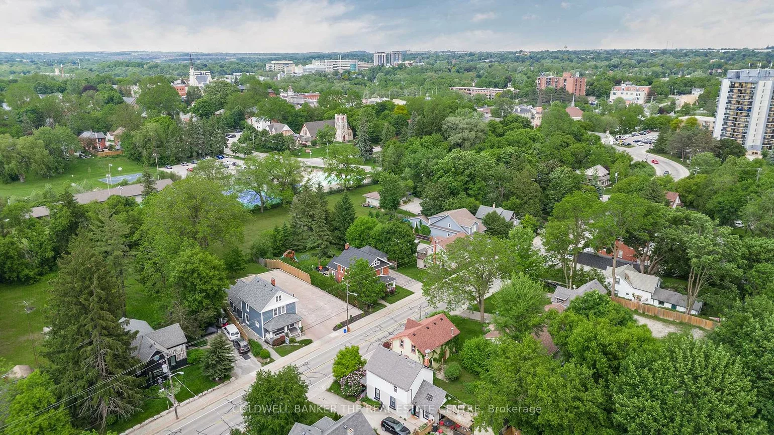 410, Eagle, Central Newmarket, Newmarket