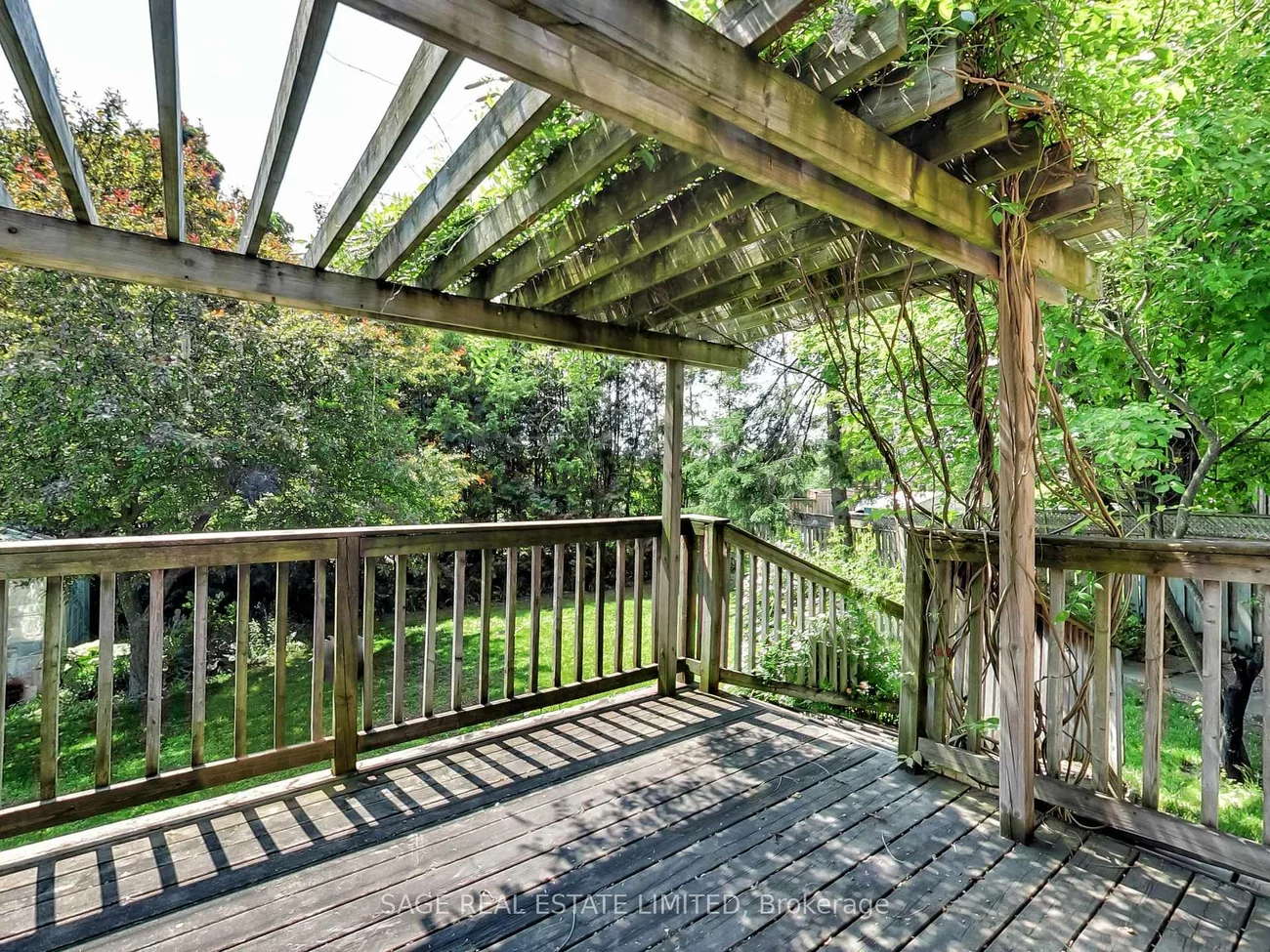 244, Currey, Central Newmarket, Newmarket