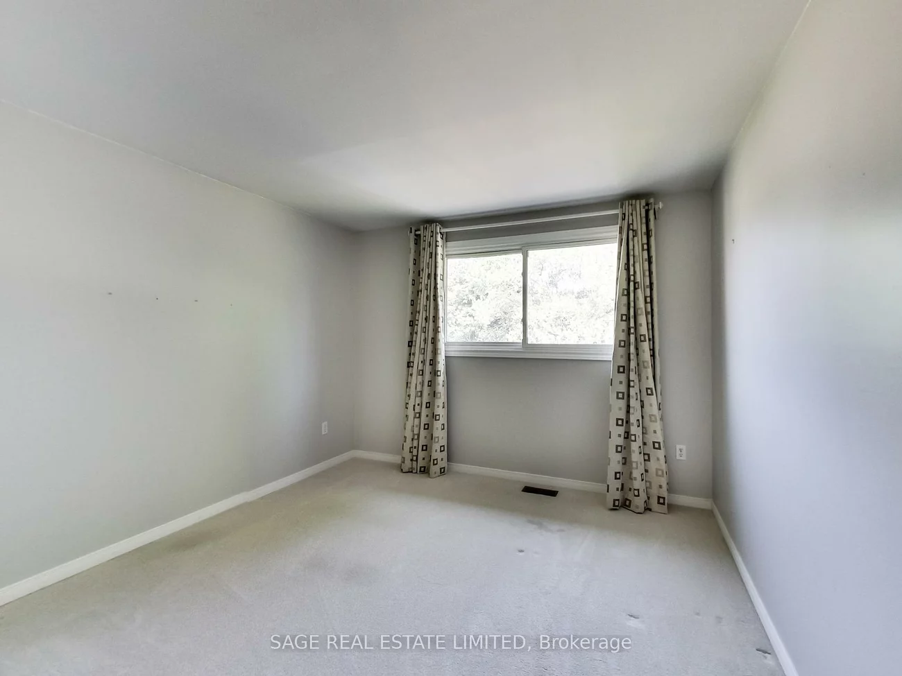 244, Currey, Central Newmarket, Newmarket
