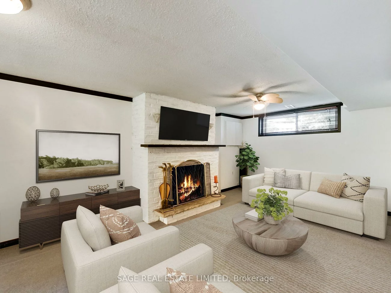 244, Currey, Central Newmarket, Newmarket