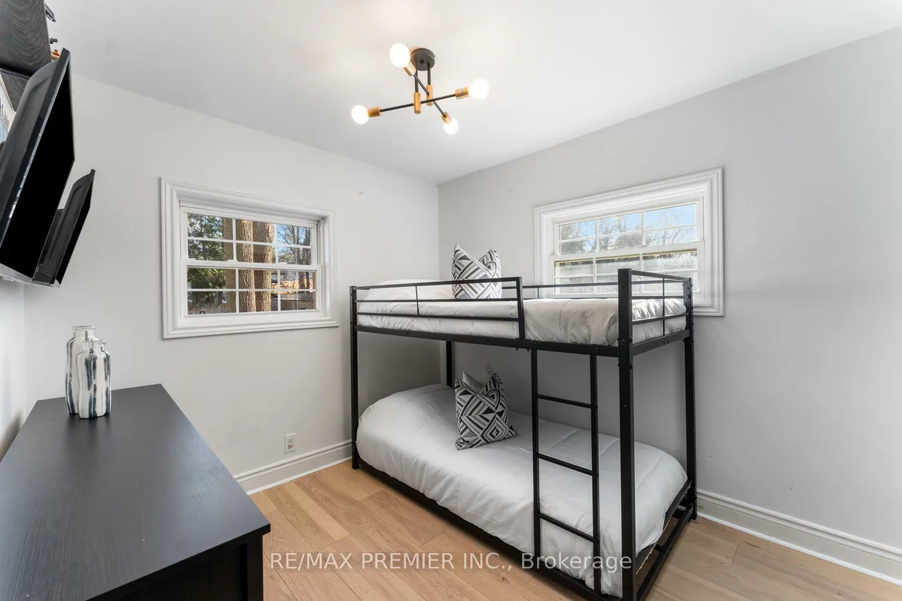378, Andrew, Central Newmarket, Newmarket