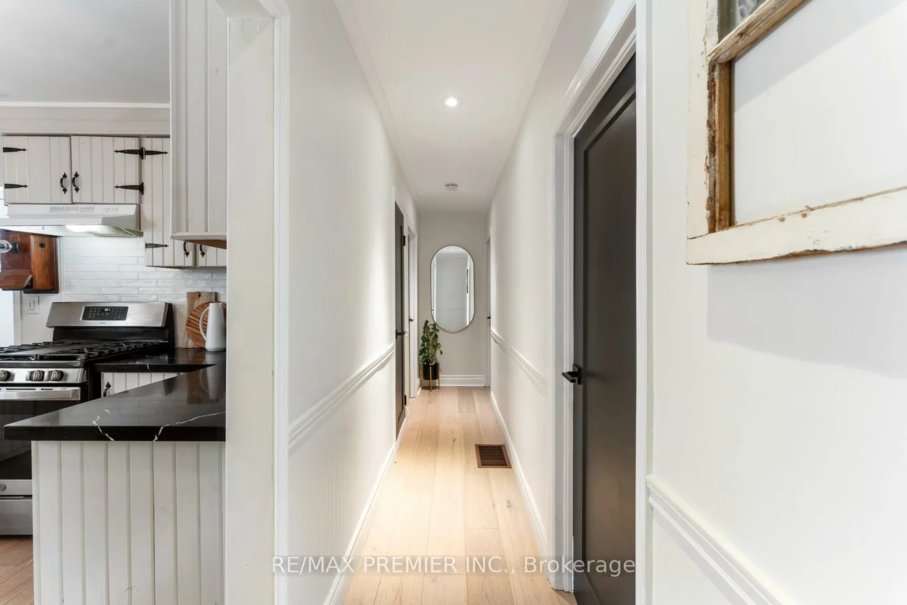 378, Andrew, Central Newmarket, Newmarket