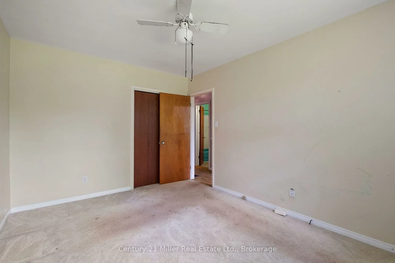 725, Queen, Gorham-College Manor, Newmarket