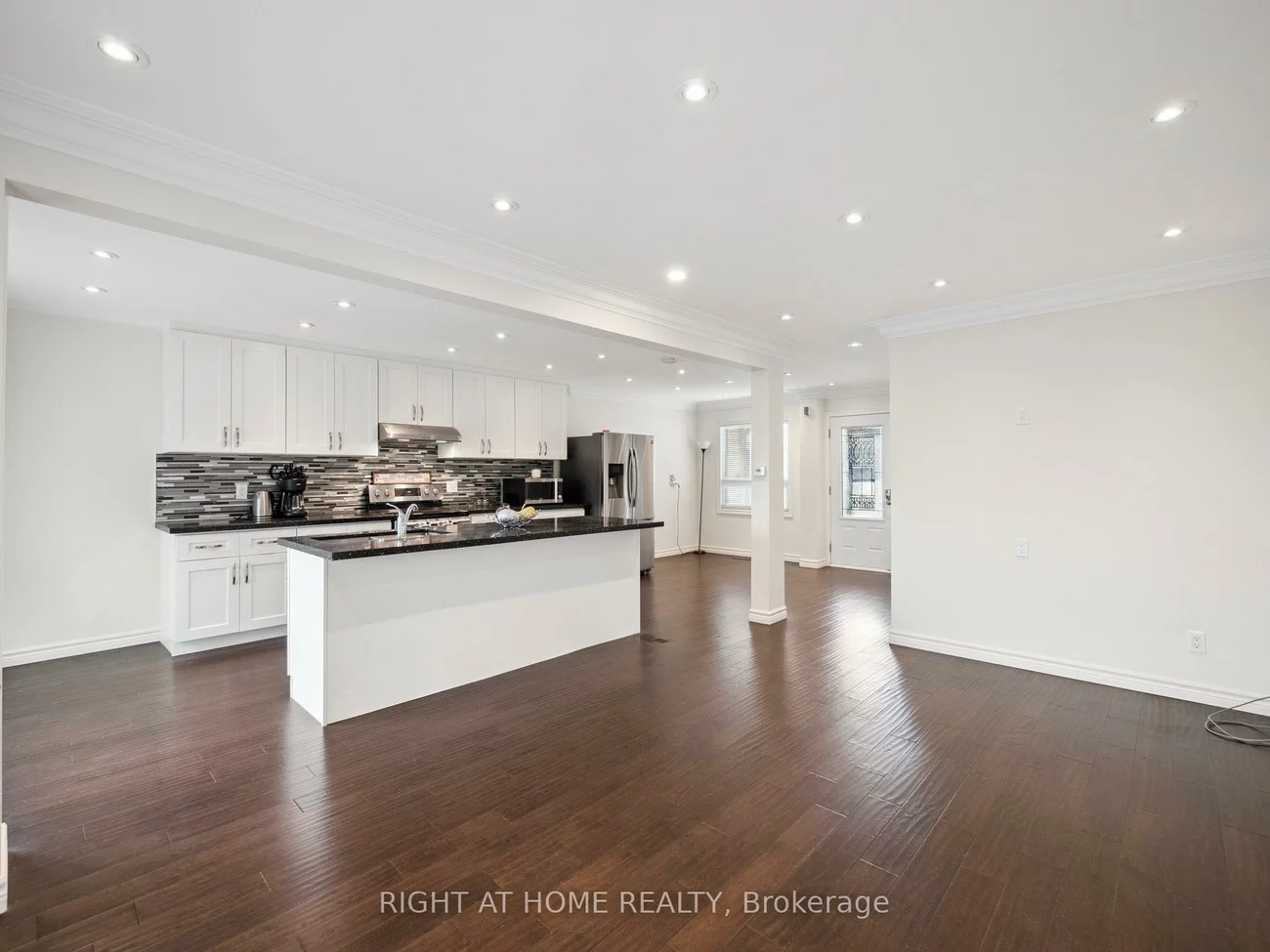 742, Beman, Huron Heights-Leslie Valley, Newmarket