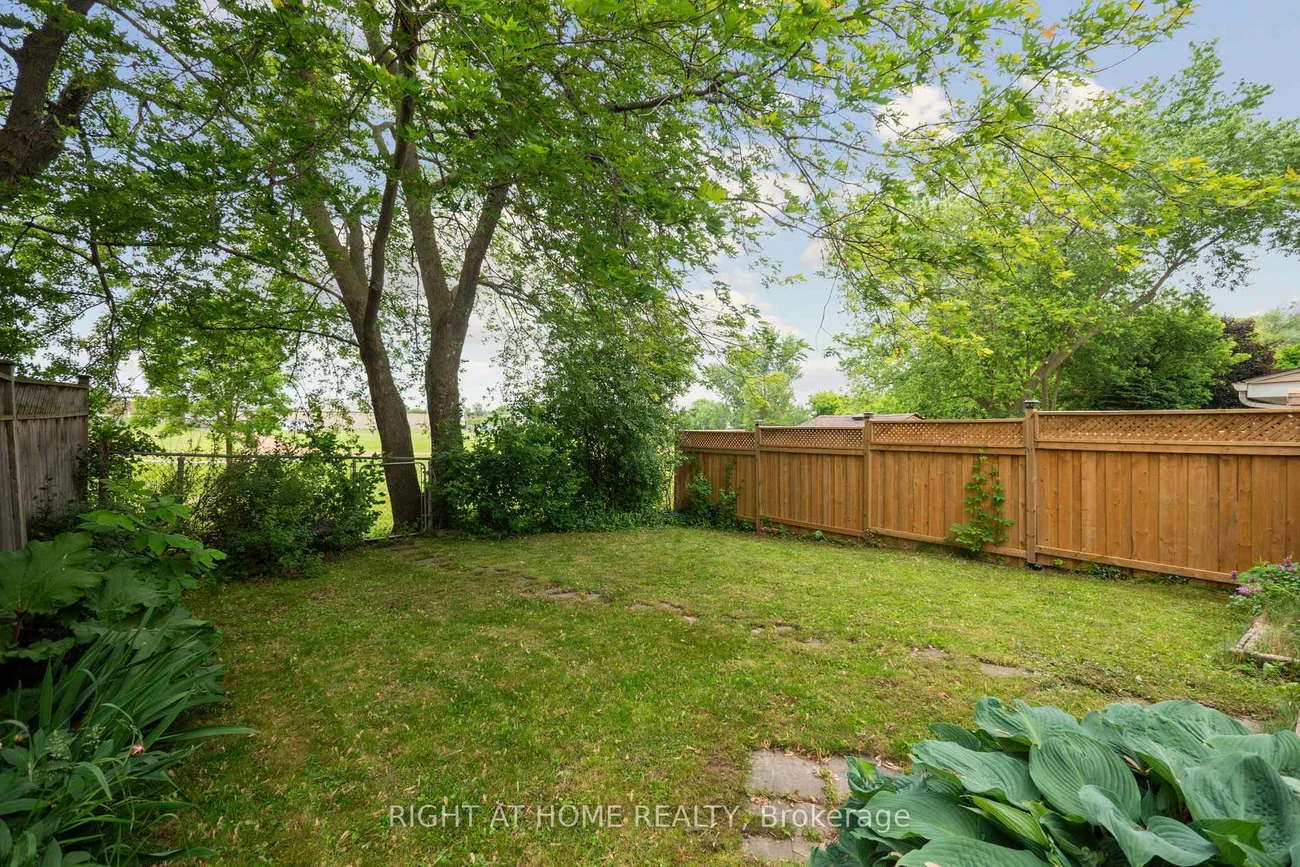 742, Beman, Huron Heights-Leslie Valley, Newmarket