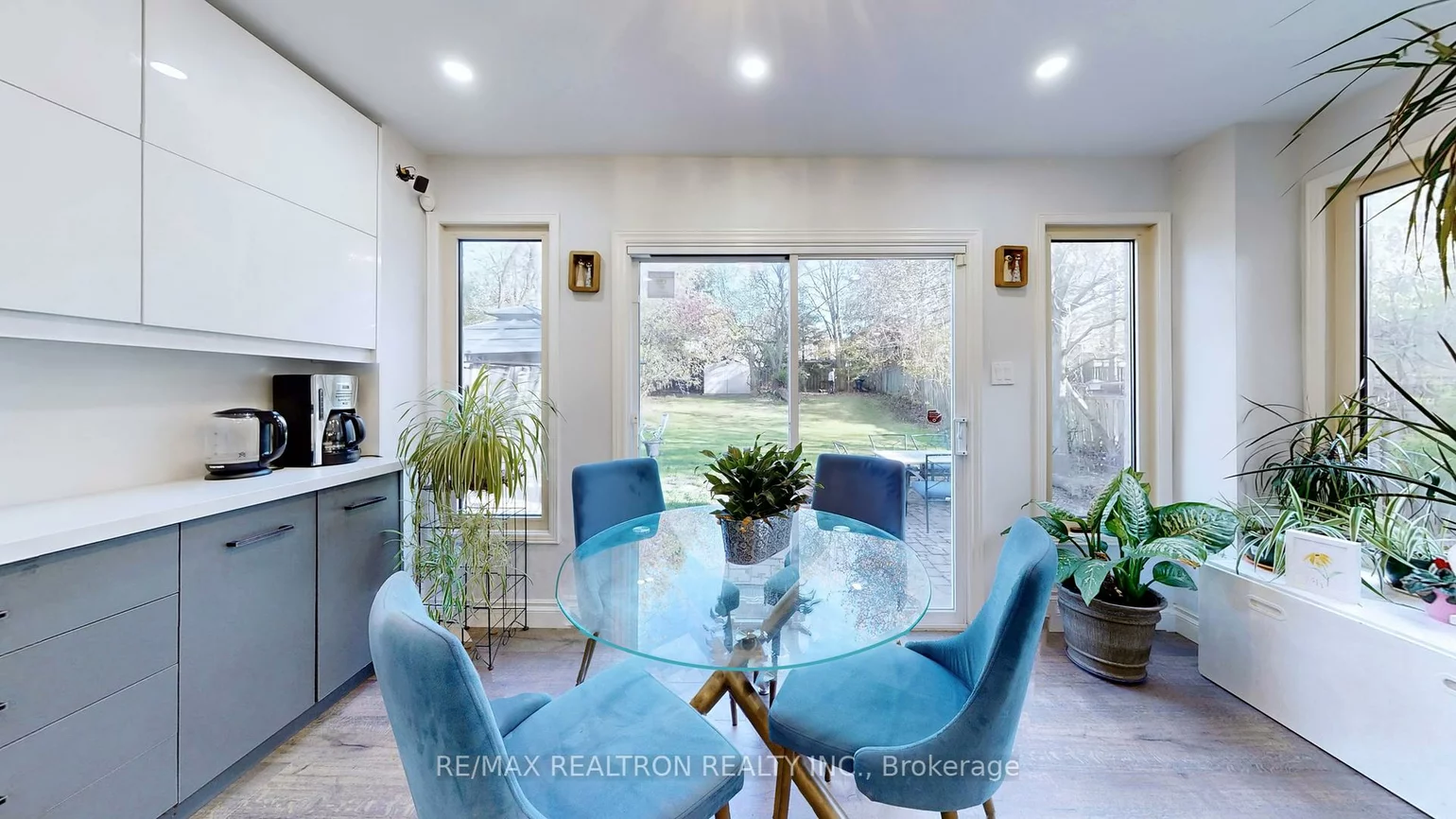 200, Mccaffrey, Glenway Estates, Newmarket