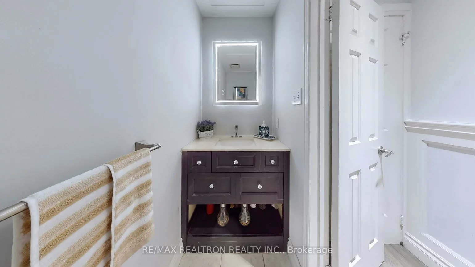 200, Mccaffrey, Glenway Estates, Newmarket
