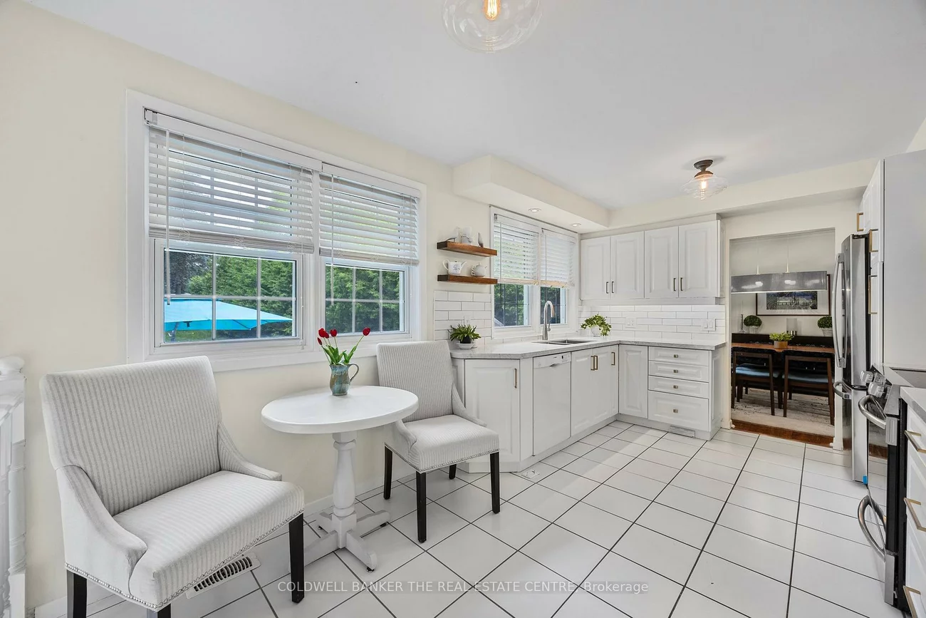 210, Richard, Central Newmarket, Newmarket