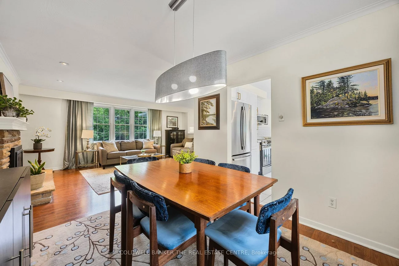 210, Richard, Central Newmarket, Newmarket