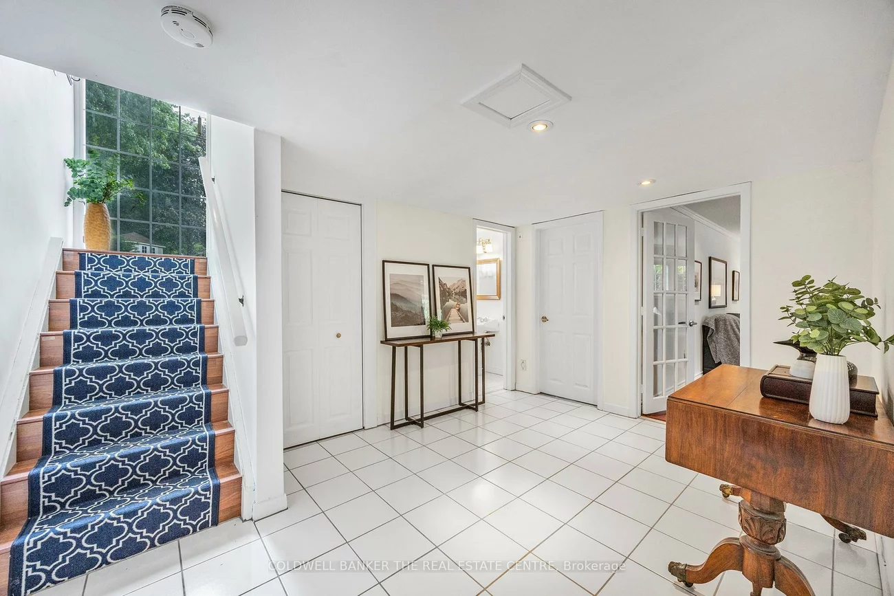 210, Richard, Central Newmarket, Newmarket
