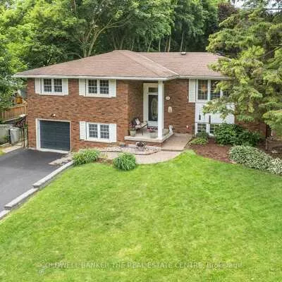 210, Richard, Central Newmarket, Newmarket