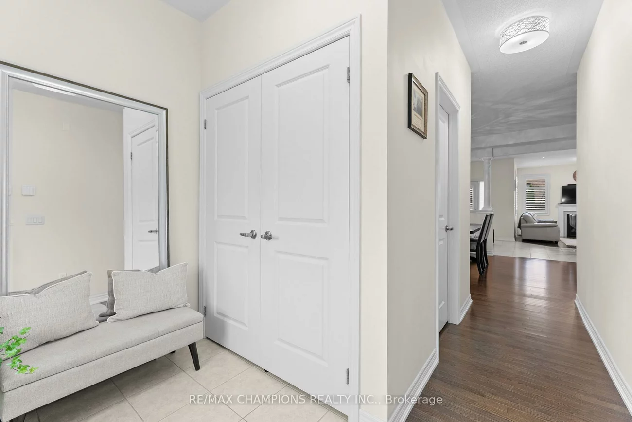 709, Yarfield, Glenway Estates, Newmarket