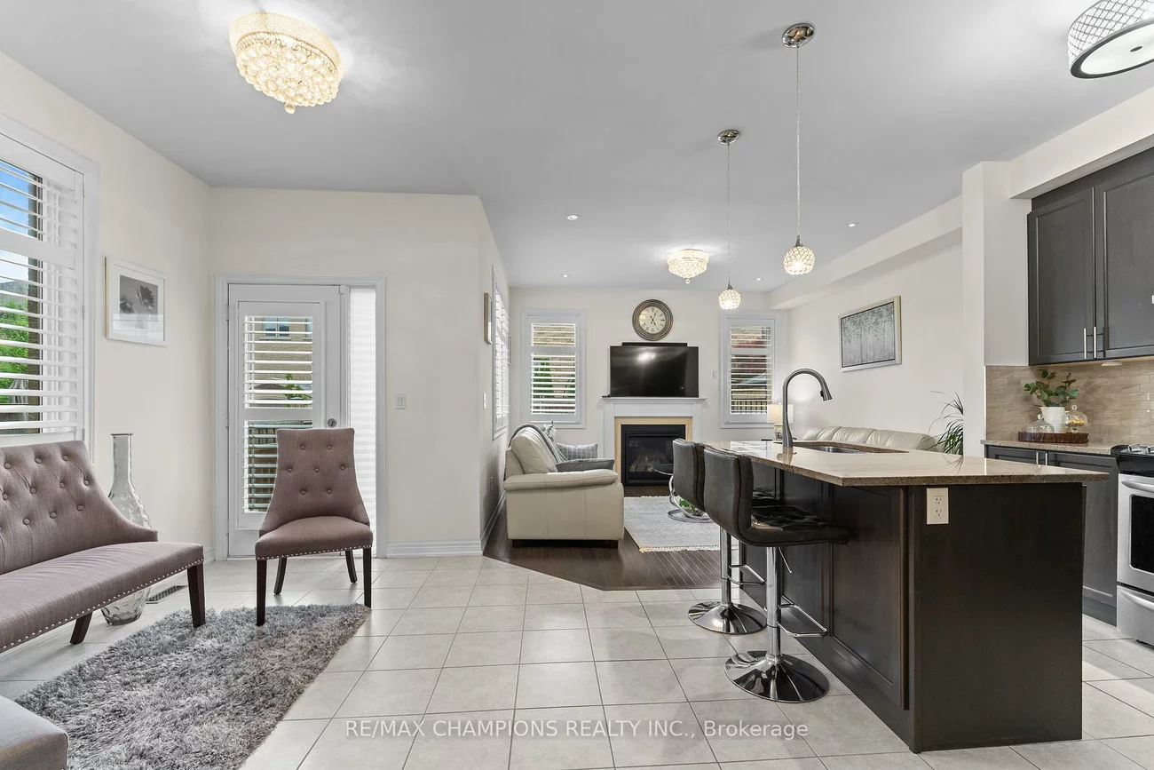 709, Yarfield, Glenway Estates, Newmarket