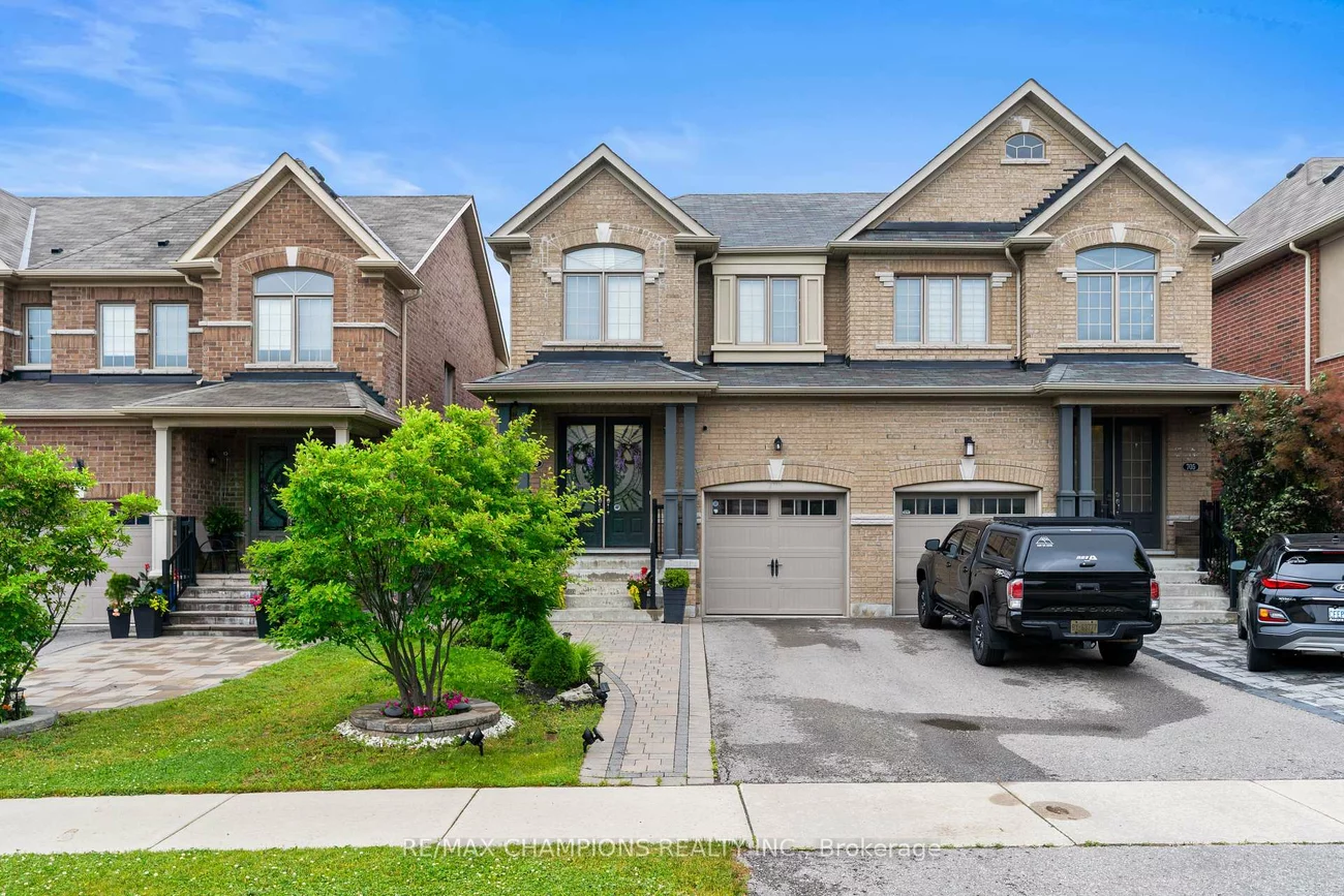 709, Yarfield, Glenway Estates, Newmarket