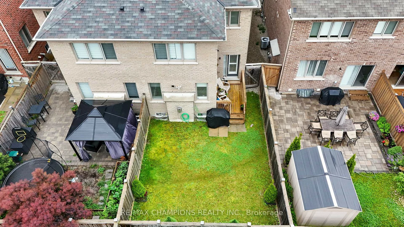 709, Yarfield, Glenway Estates, Newmarket