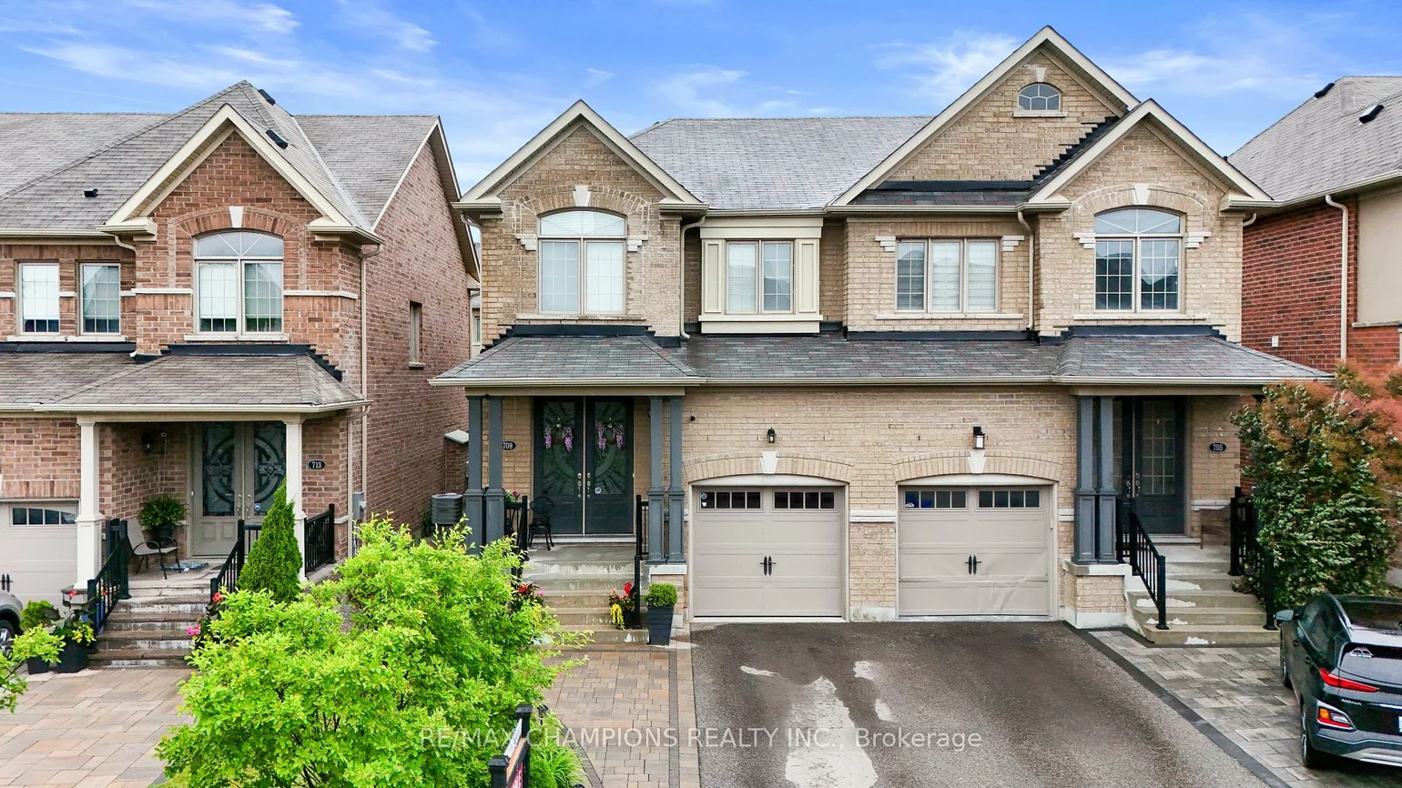 709, Yarfield, Glenway Estates, Newmarket