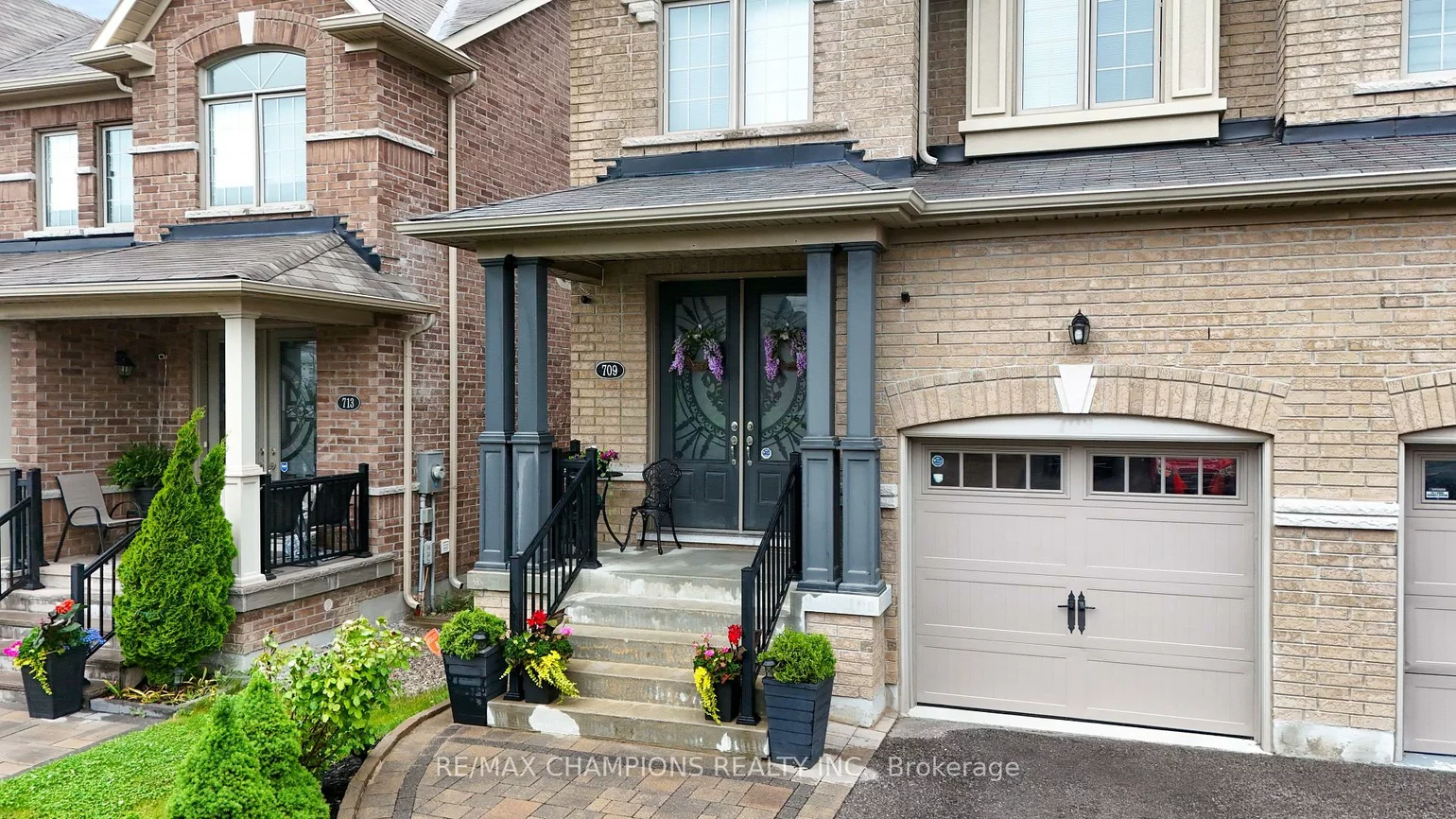 709, Yarfield, Glenway Estates, Newmarket