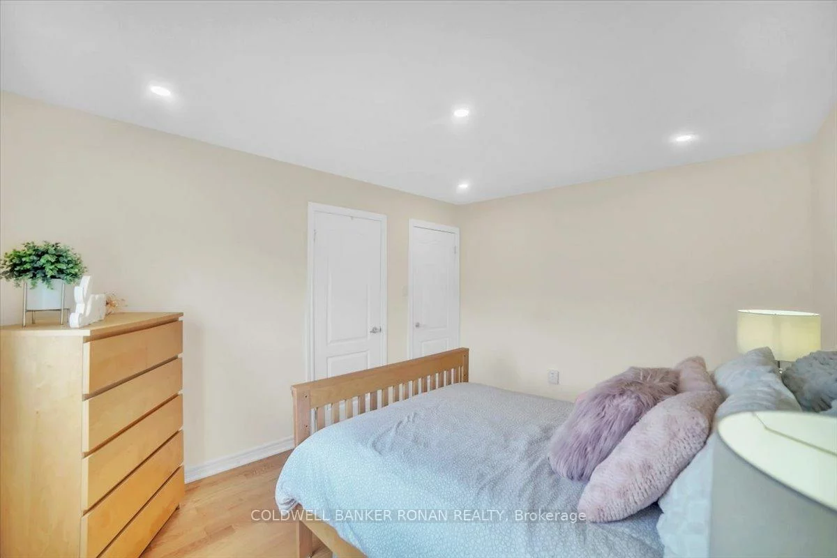 225, Karl Rose, Woodland Hill, Newmarket