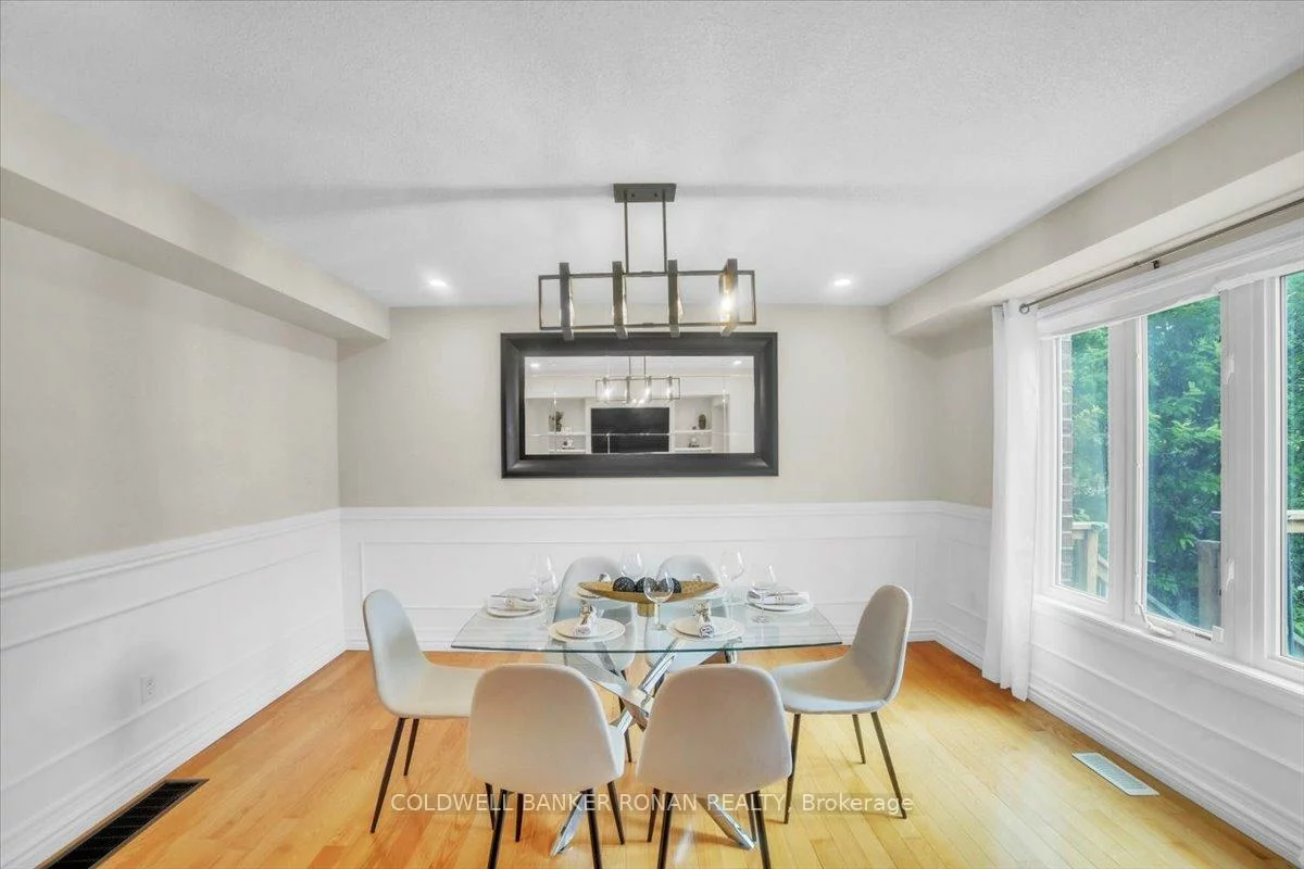 225, Karl Rose, Woodland Hill, Newmarket