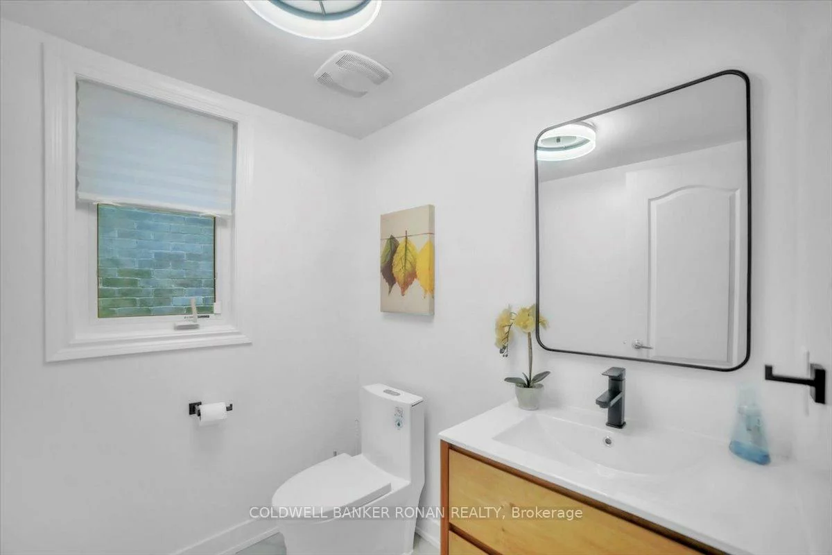 225, Karl Rose, Woodland Hill, Newmarket