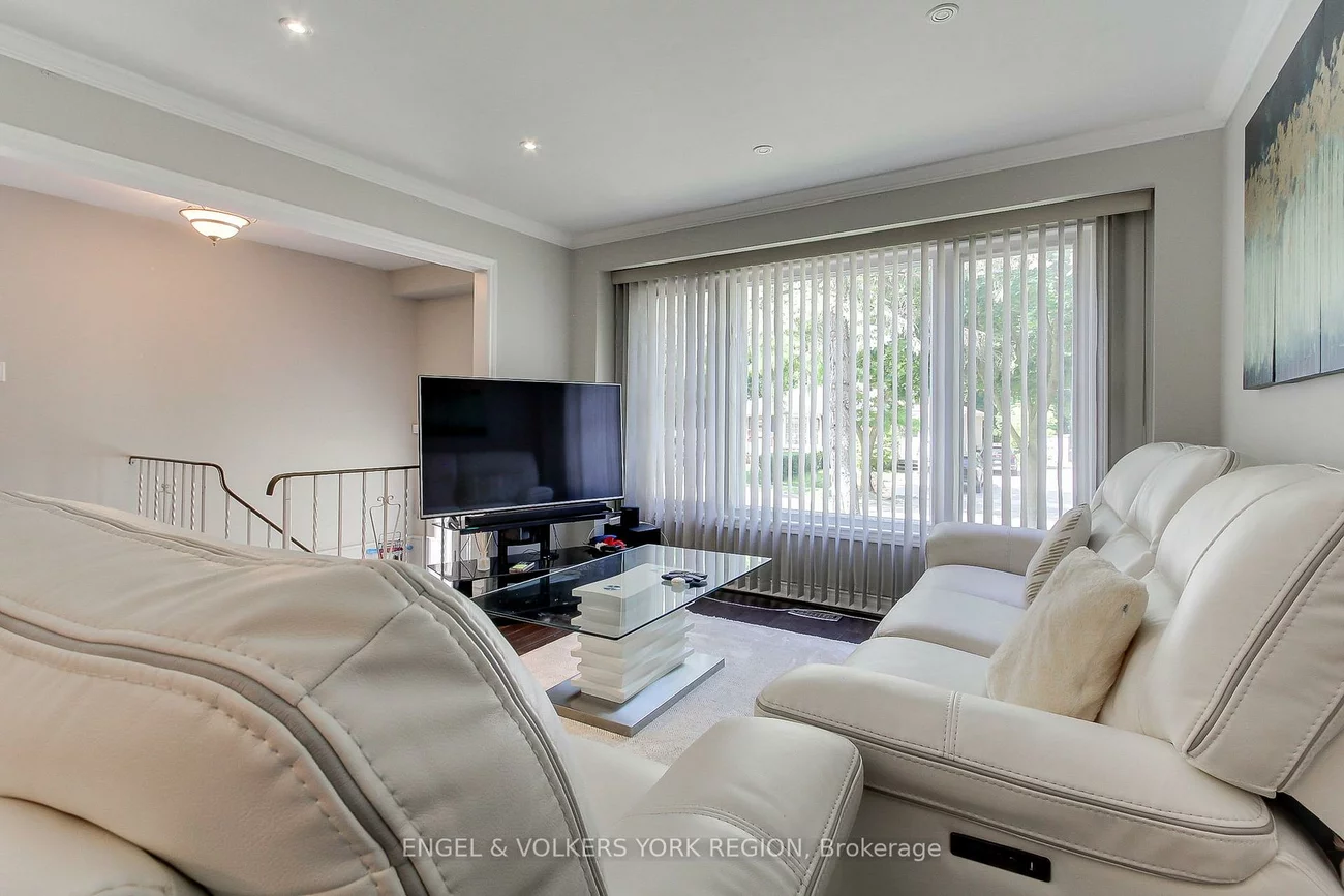 256, Penn, Bristol-London, Newmarket
