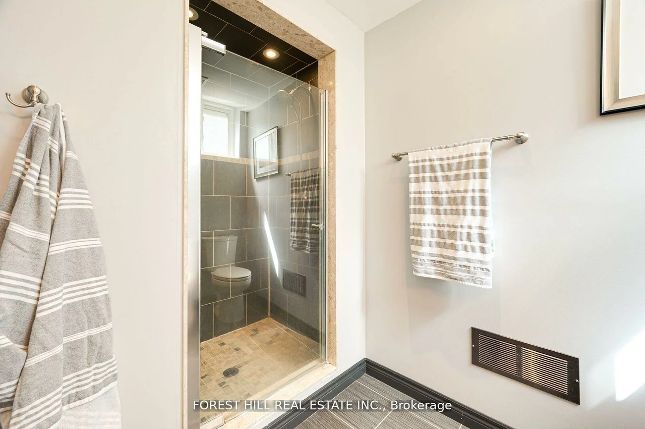473, Dixon, Central Newmarket, Newmarket