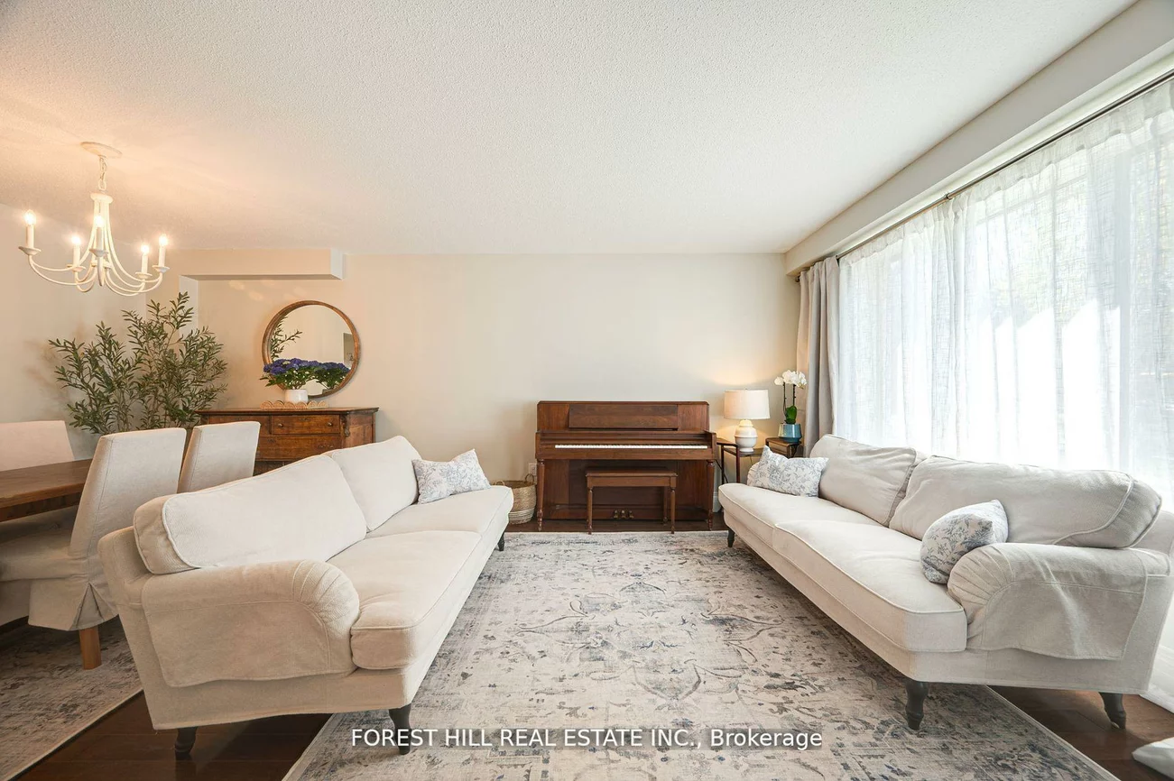 473, Dixon, Central Newmarket, Newmarket