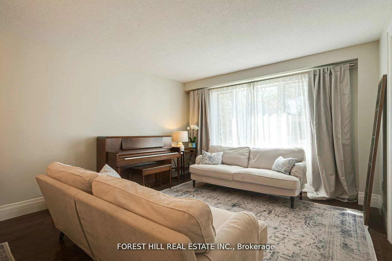 473, Dixon, Central Newmarket, Newmarket