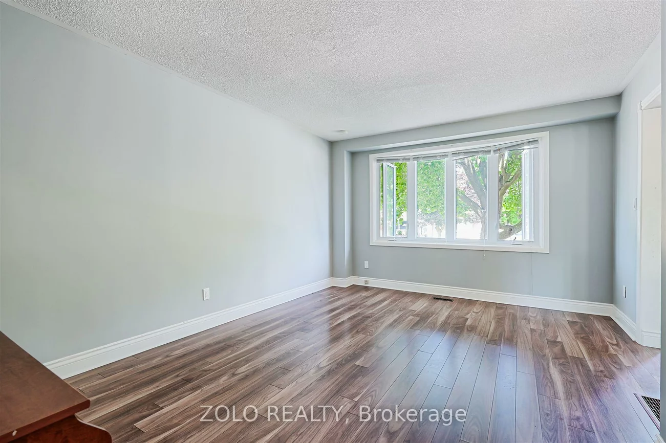 690, Elgin, Huron Heights-Leslie Valley, Newmarket