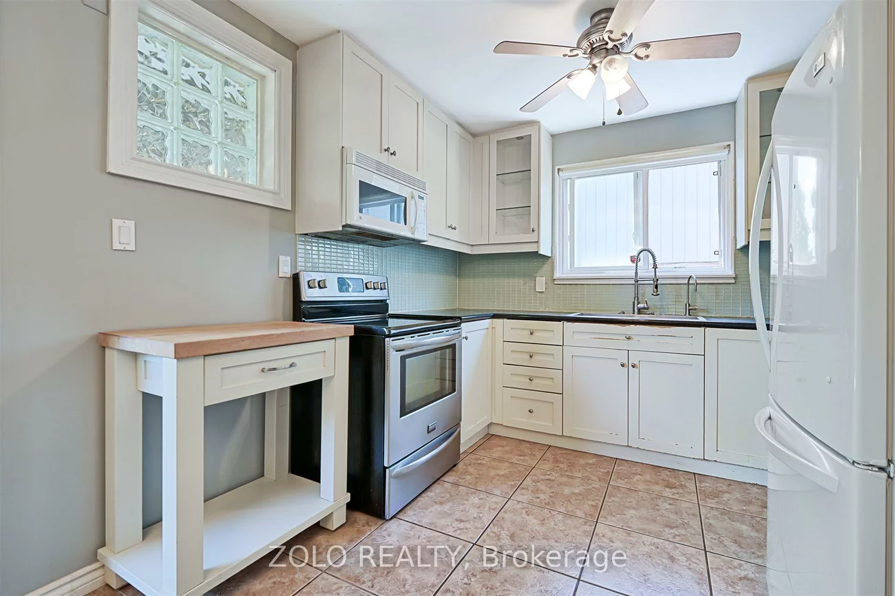 690, Elgin, Huron Heights-Leslie Valley, Newmarket