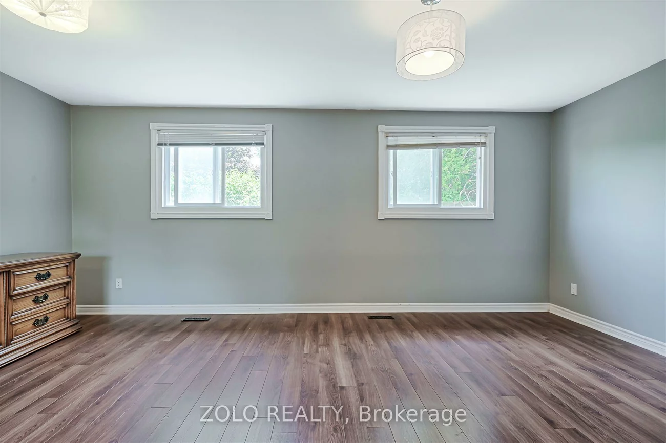 690, Elgin, Huron Heights-Leslie Valley, Newmarket