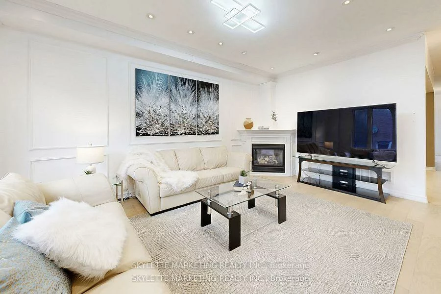 237, Woodspring, Woodland Hill, Newmarket