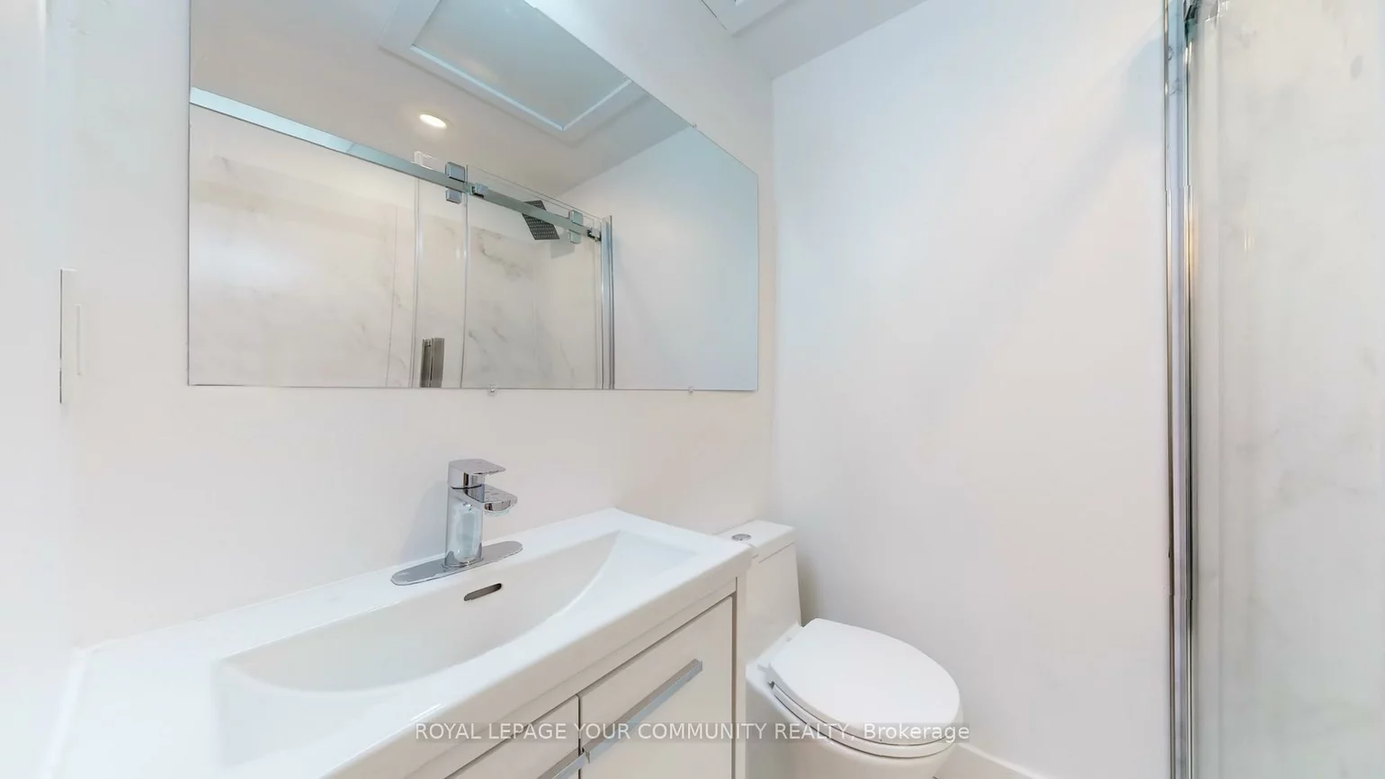 60, Hillview, Bristol-London, Newmarket