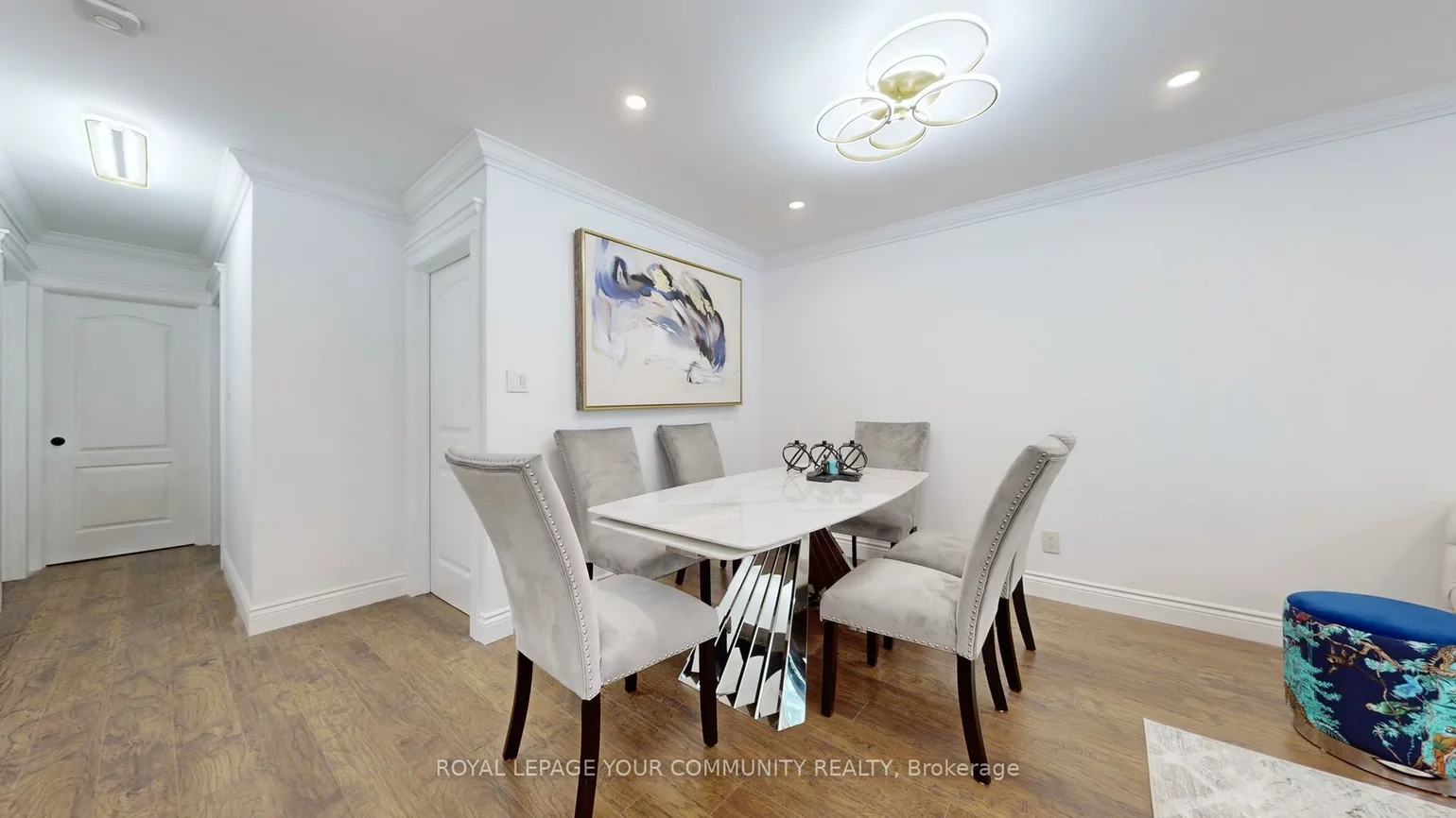 60, Hillview, Bristol-London, Newmarket