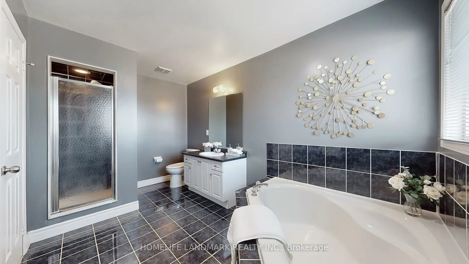 335, Marble, Woodland Hill, Newmarket