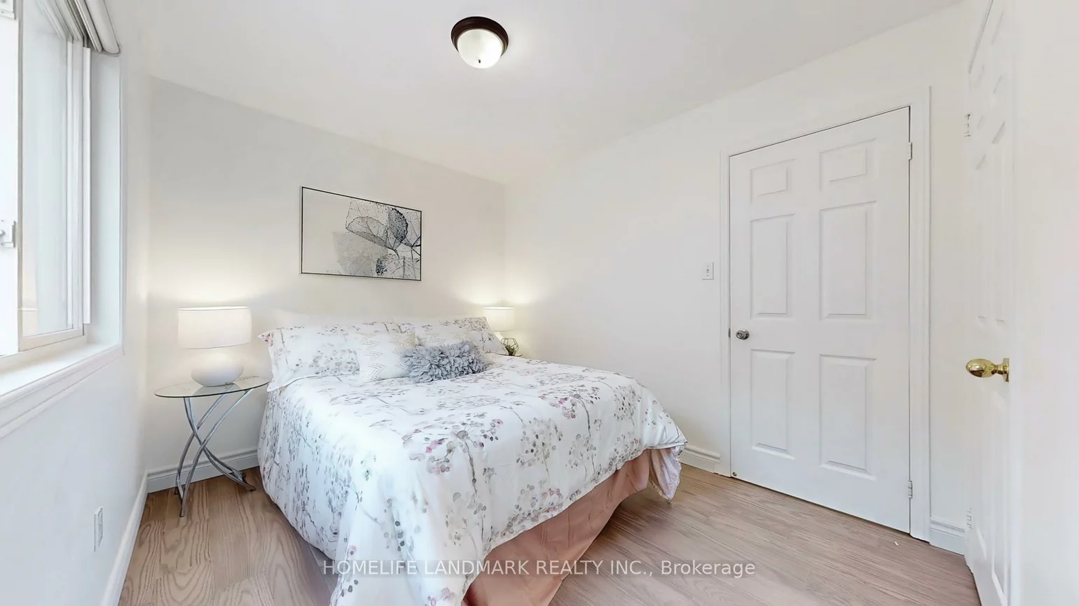 335, Marble, Woodland Hill, Newmarket