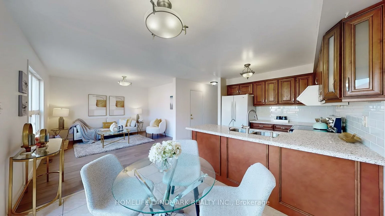 335, Marble, Woodland Hill, Newmarket