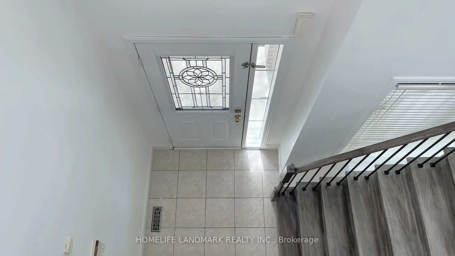 335, Marble, Woodland Hill, Newmarket