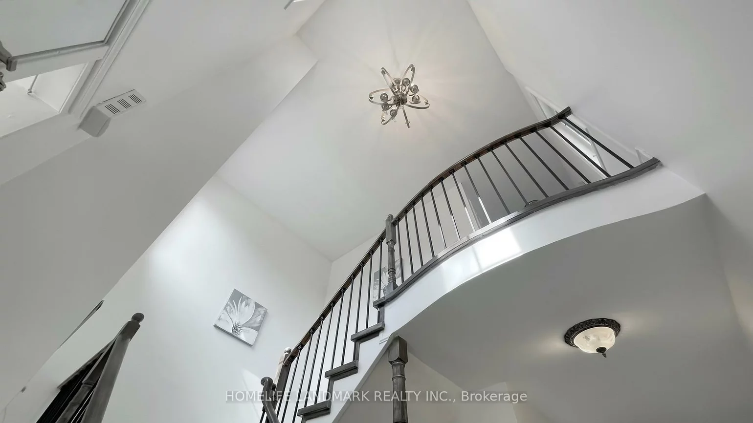 335, Marble, Woodland Hill, Newmarket