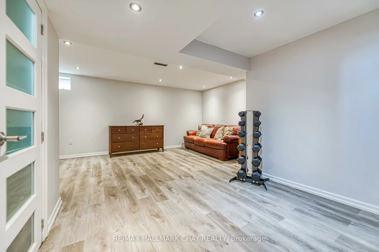 303, John Bowser, Glenway Estates, Newmarket