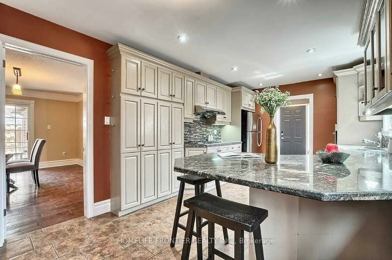 44, Rutledge, Huron Heights-Leslie Valley, Newmarket