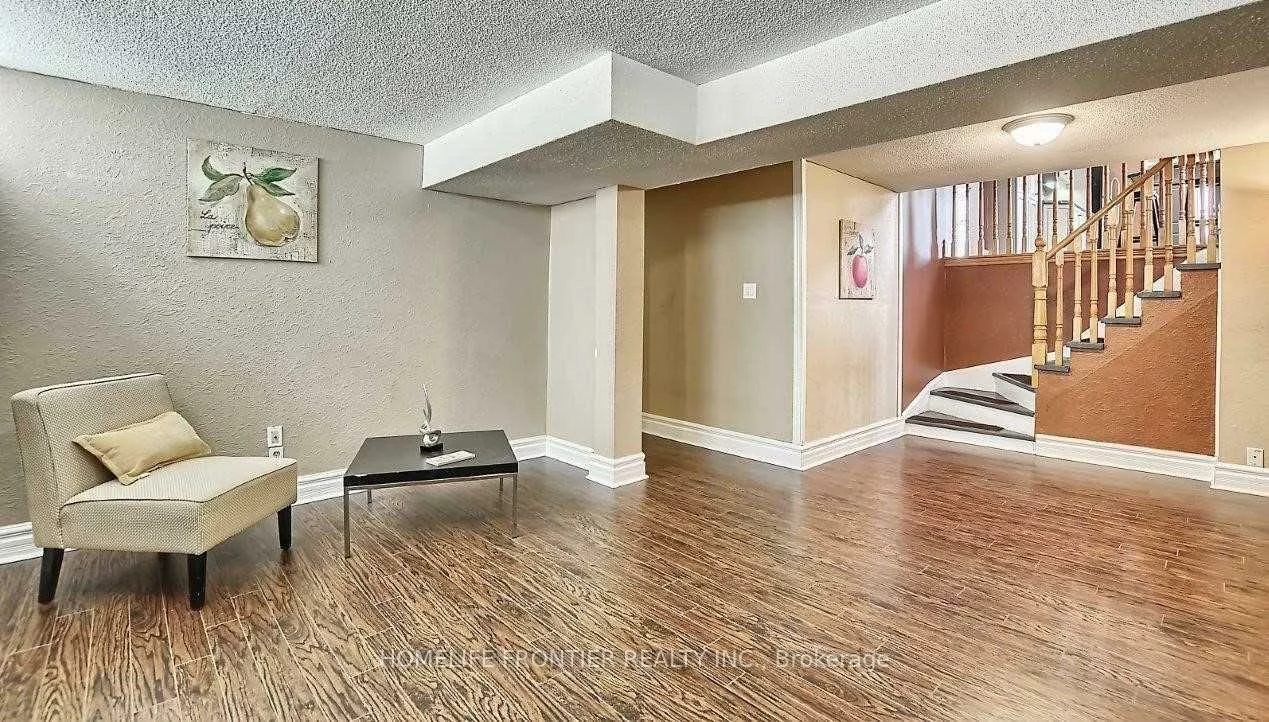 44, Rutledge, Huron Heights-Leslie Valley, Newmarket