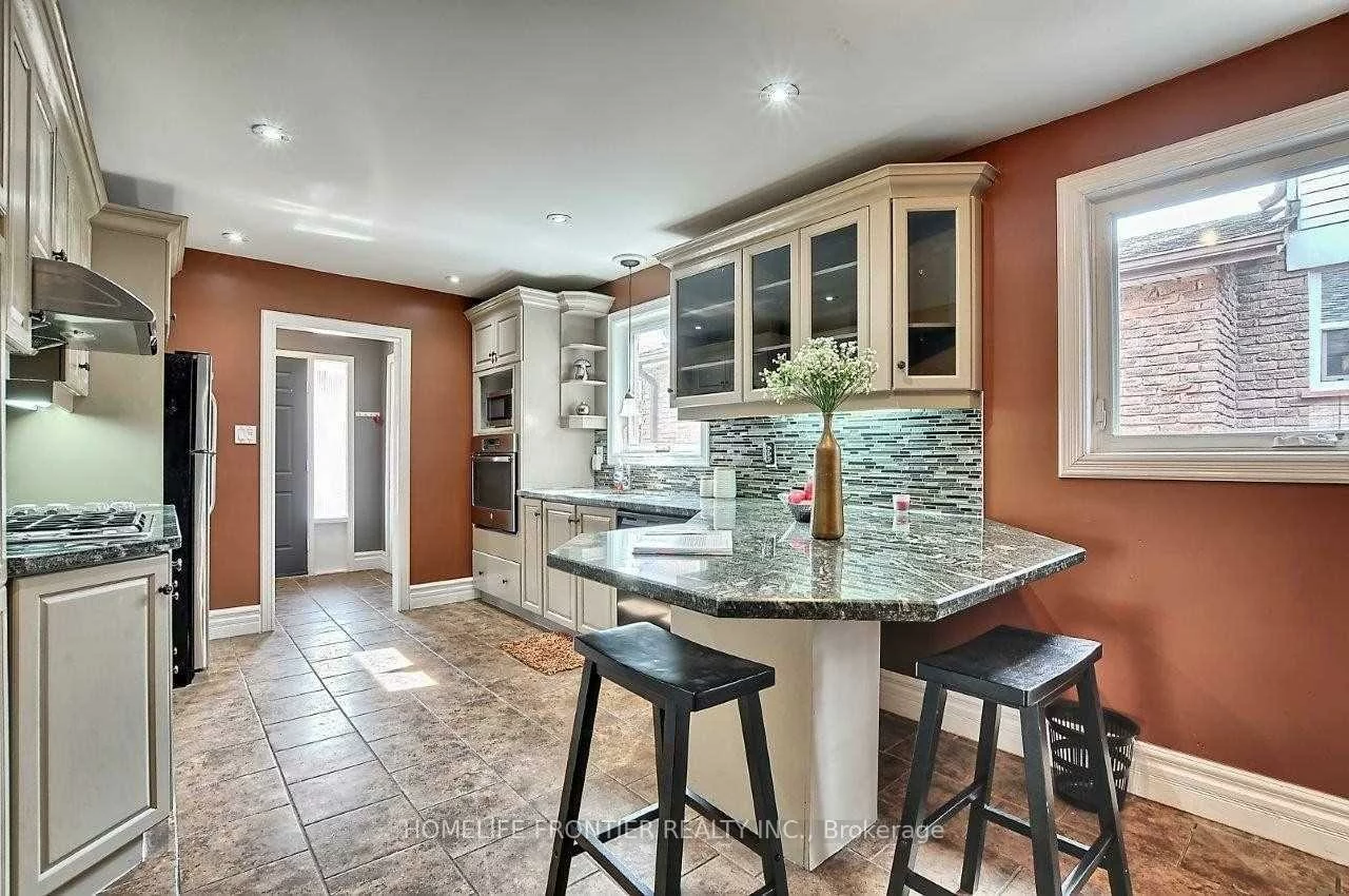 44, Rutledge, Huron Heights-Leslie Valley, Newmarket